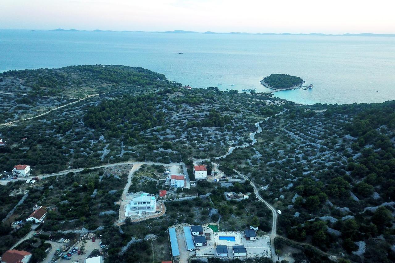 Marina Brugor Murter Bagian luar foto